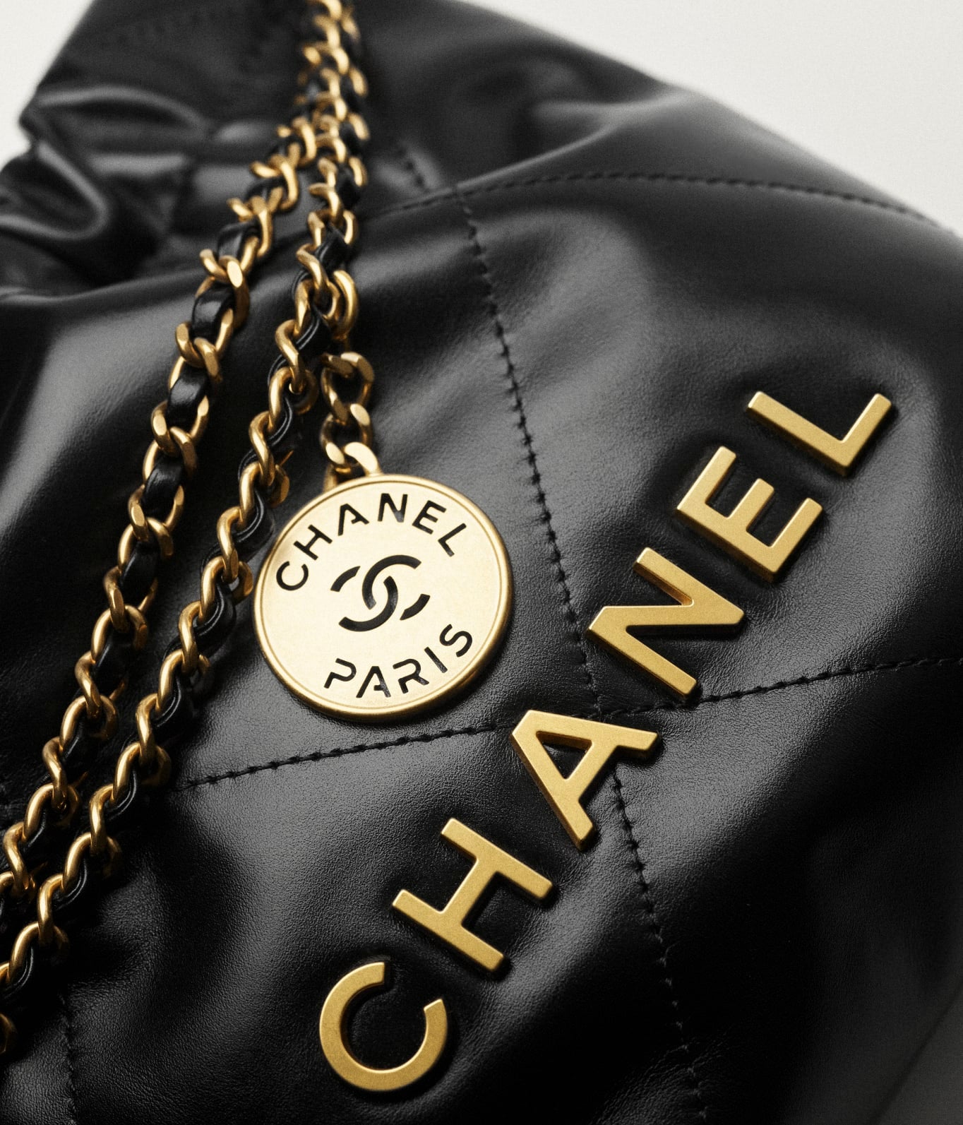 CHANEL 22 MINI HANDBAG