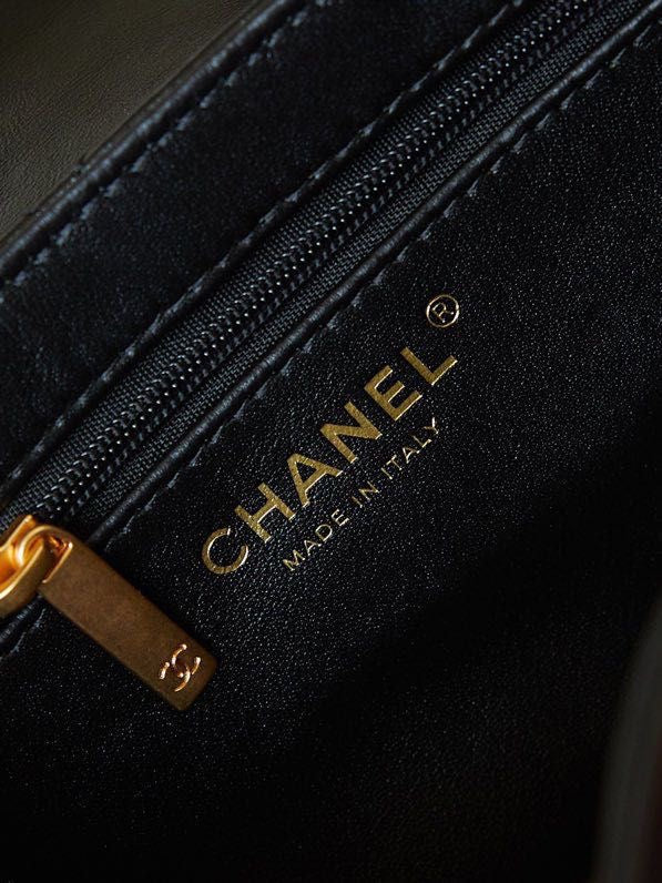 New collection Chanel small size