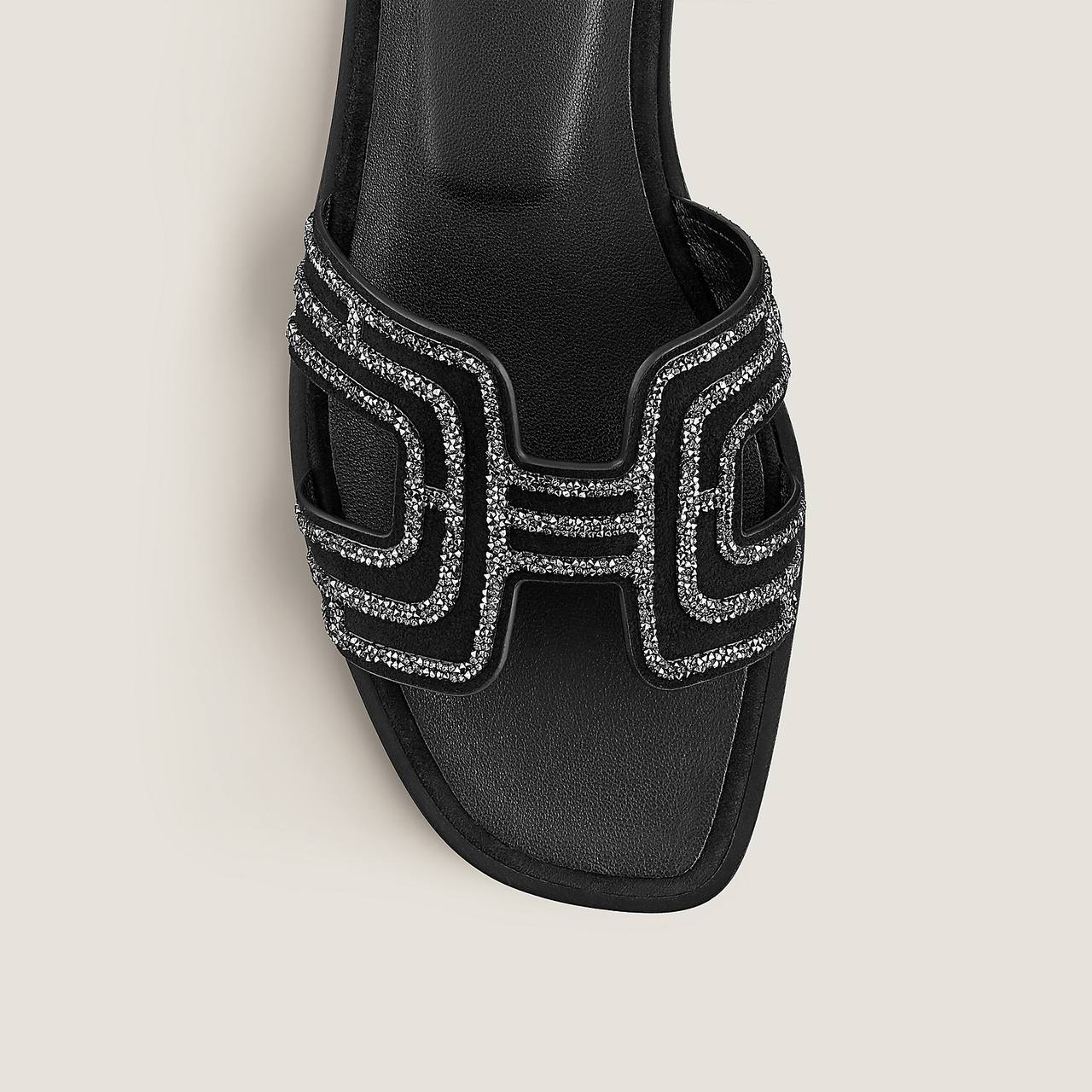 Oran sandal