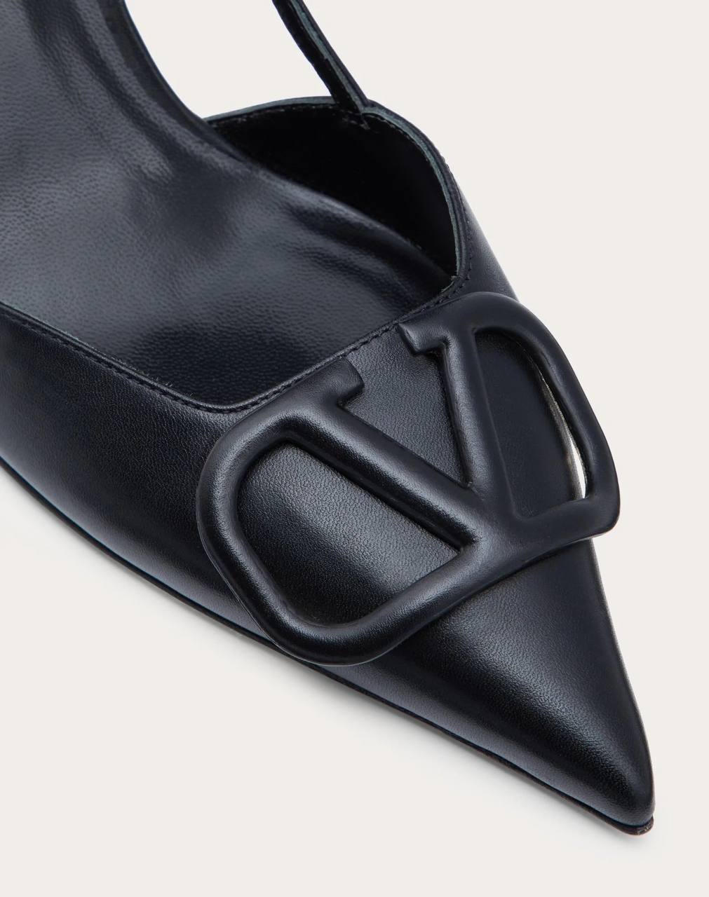 Valentino VLOGO SIGNATURE CALFSKIN SLINGBACK PUMP 80MM