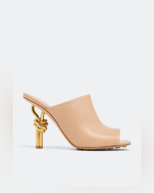 BOTTEGA VENETA
Knot Mules