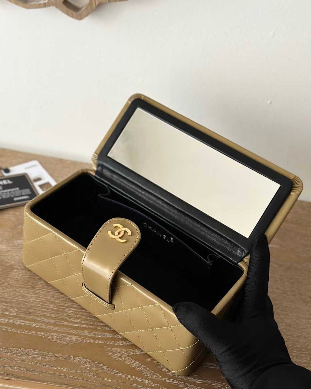 Chanel makeup bag 22cm