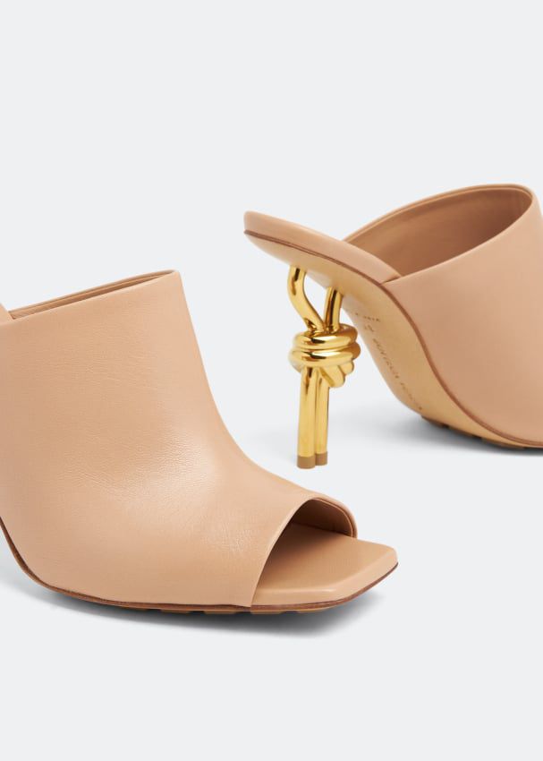 BOTTEGA VENETA
Knot Mules