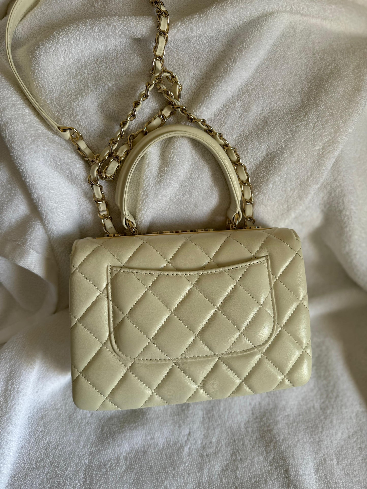 Chanel 21cm