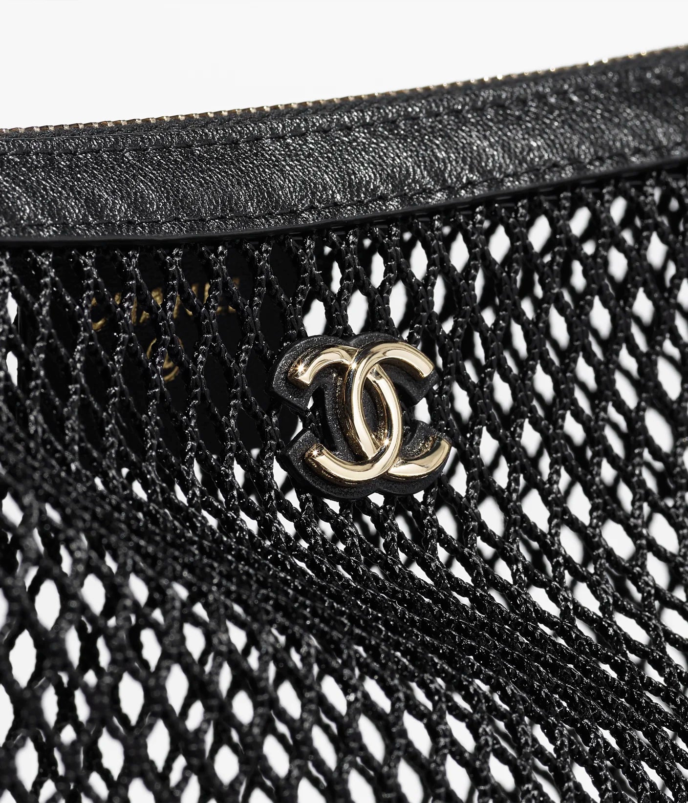 CHANEL CLUTCH WITH CHAIN