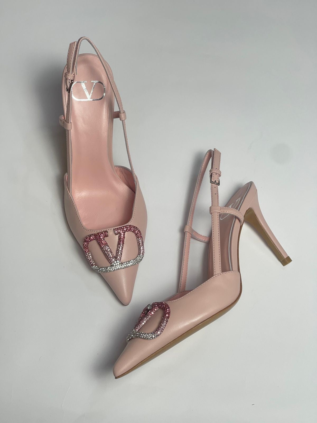 Valentino pump