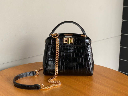 Fendi peekaboo mini