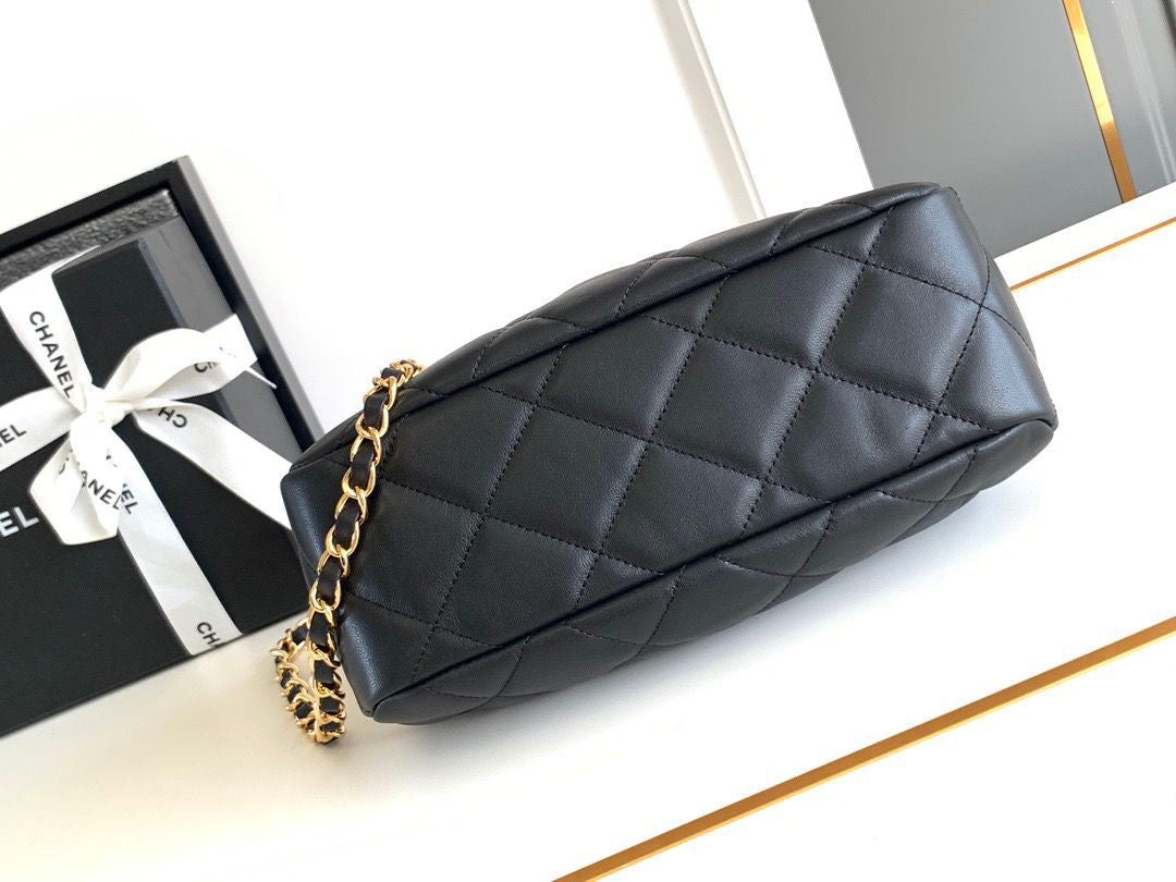 Chanel CLUTCH