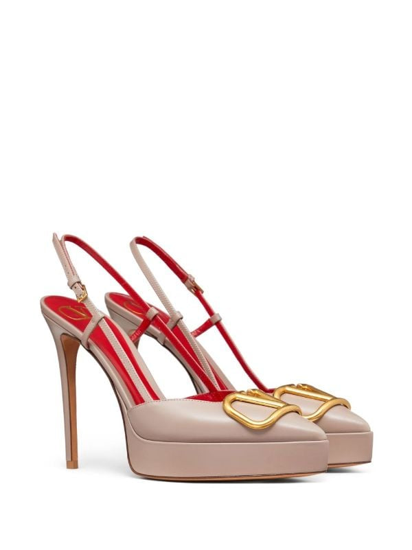 Valentino pump