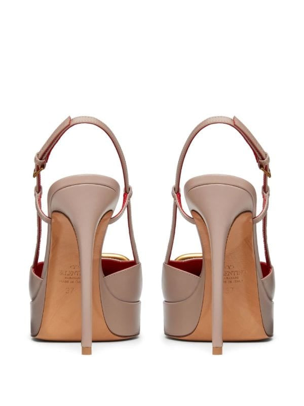 Valentino pump